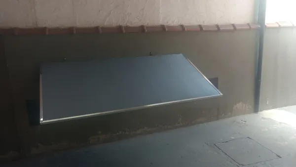 Toldo fixo curvo em lona